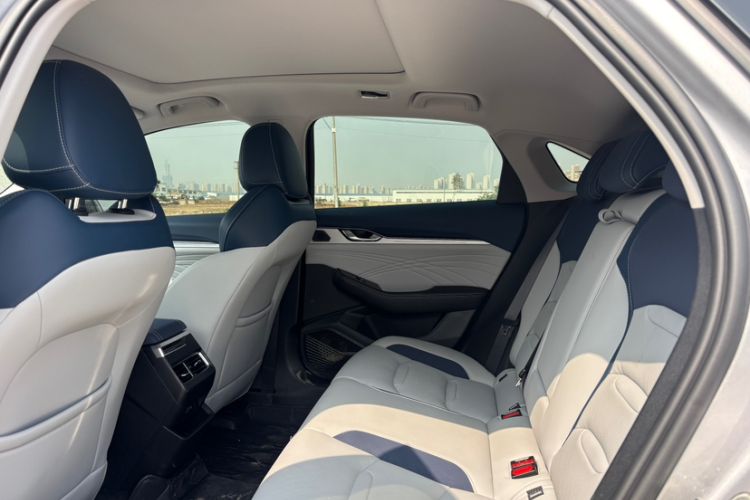 Used Geely Auto Preface 2023 2.0TD Prestige Version Interior 3