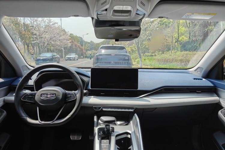 Used Geely Auto Preface 2023 2.0TD Prestige Version Interior 3