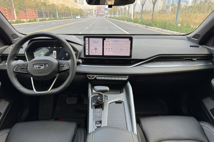 Used Geely Auto Preface 2023 1.5TD Kunlun Edition Interior 3
