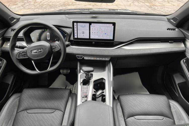 Used Geely Auto Preface 2023 2.0TD "Only This Verdant Green" Edition Interior 4