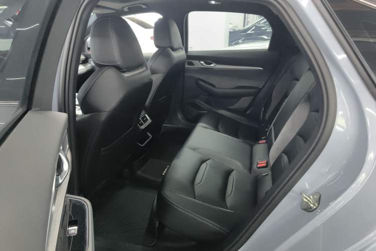 Used Geely Auto Preface 2023 2.0TD "Only This Verdant Green" Edition Interior 4