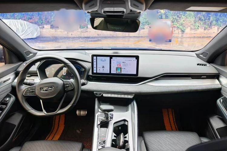 Used Geely Auto Preface 2023 2.0TD "Only This Verdant Green" Edition Interior 5