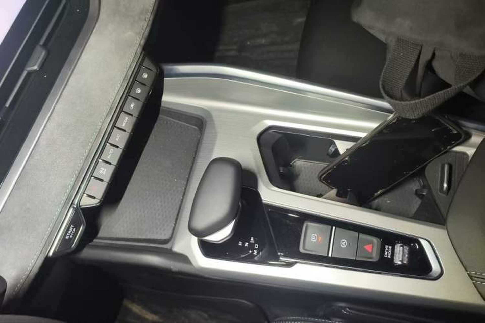 Used Geely Auto Preface 2023 2.0TD "Only This Verdant Green" Edition Interior 5