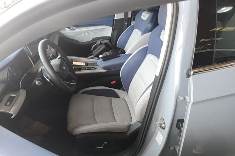 Used Geely Auto Preface 2023 2.0TD Prestige Version Left Front Seat