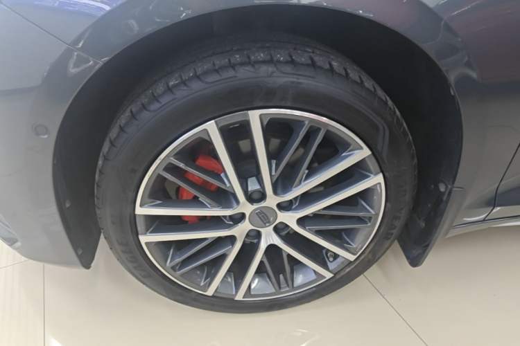 Used Geely Auto Preface 2023 2.0TD Prestige Version Left Front Wheel Hub