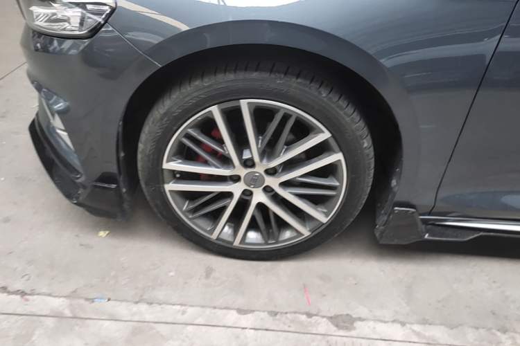 Used Geely Auto Preface 2023 1.5TD Kunlun Edition Left Front Wheel Hub