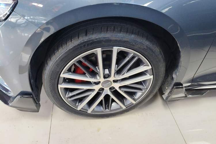 Used Geely Auto Preface 2023 1.5TD Kunlun Edition Left Front Wheel Hub