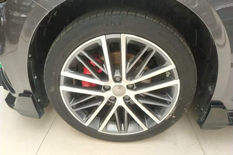 Used Geely Auto Preface 2023 1.5TD Kunlun Edition Left Front Wheel Hub