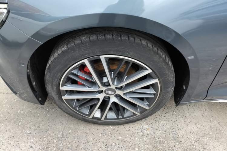 Used Geely Auto Preface 2023 2.0TD Prestige Version Left Front Wheel Hub