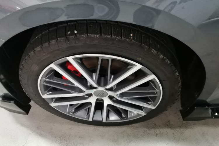 Used Geely Auto Preface 2023 1.5TD Kunlun Edition Left Front Wheel Hub