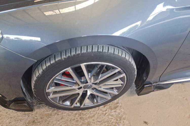 Used Geely Auto Preface 2023 1.5TD Kunlun Edition Left Front Wheel Hub