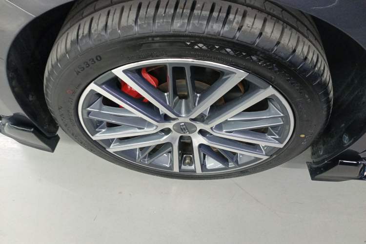 Used Geely Auto Preface 2023 1.5TD Kunlun Edition Left Front Wheel Hub