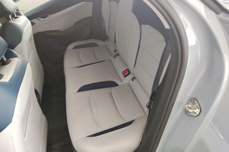 Used Geely Auto Preface 2023 2.0TD Prestige Version Left Rear Seat