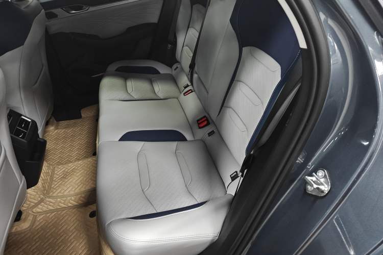 Used Geely Auto Preface 2023 2.0TD Prestige Version Left Rear Seat