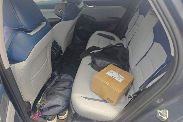 Used Geely Auto Preface 2023 2.0TD Prestige Version Left Rear Seat