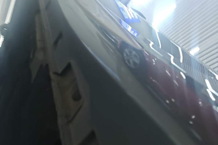 Used Geely Auto Preface 2023 2.0TD Prestige Version Left Side Sill
