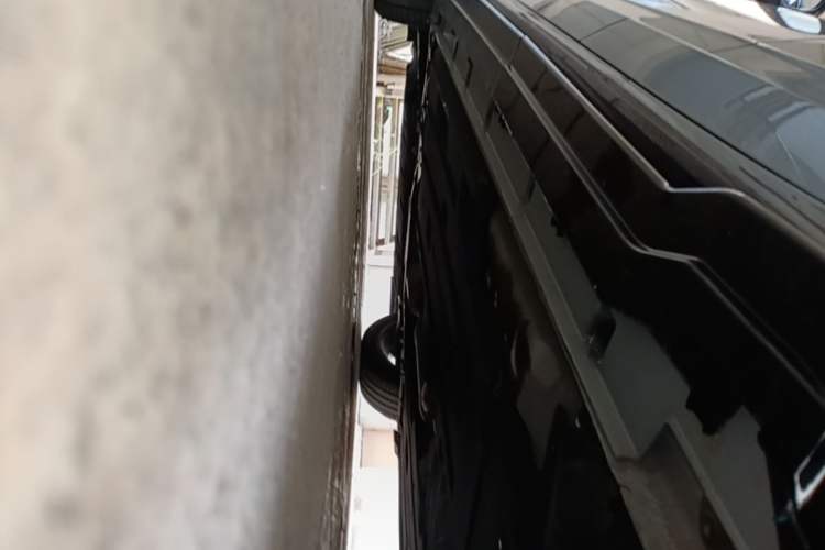 Used Geely Auto Preface 2023 2.0TD Space-Time Edition Left Side Sill