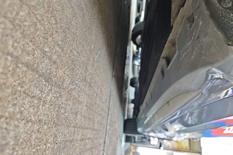 Used Geely Auto Preface 2023 2.0TD Prestige Version Left Side Sill