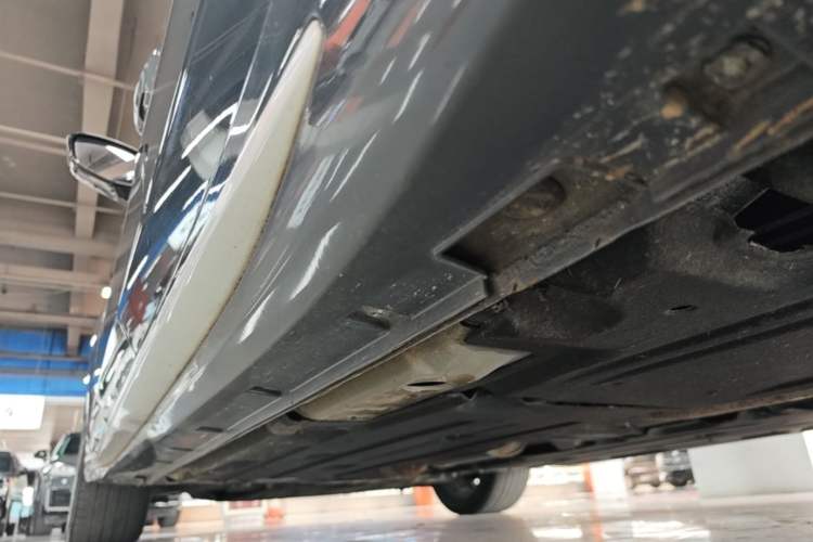 Used Geely Auto Preface 2023 2.0TD Luxury Version Left Side Sill