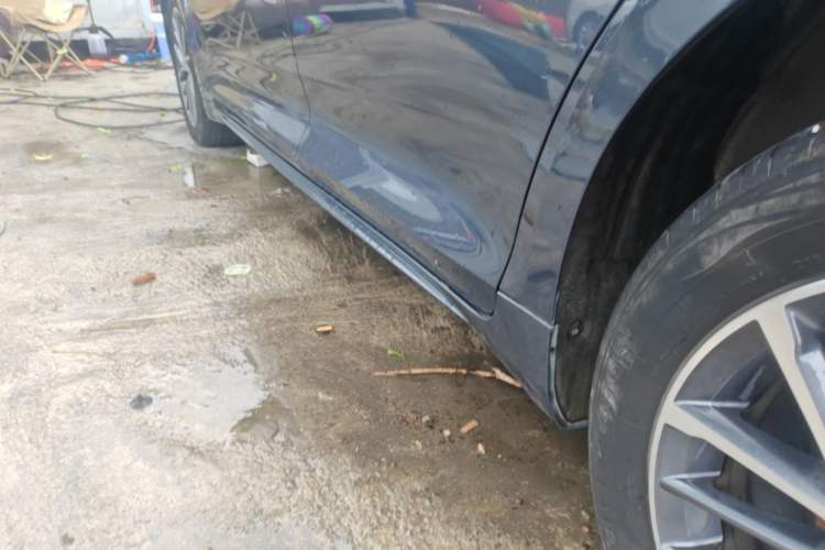 Used Geely Auto Preface 2023 1.5TD Fuyao Version Left Side Sill