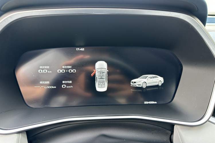 Used Geely Auto Preface 2023 2.0TD Prestige Version Odometer Close Up