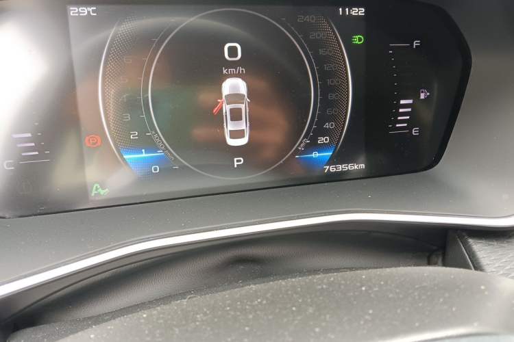 Used Geely Auto Preface 2023 2.0TD Luxury Version Odometer Close Up