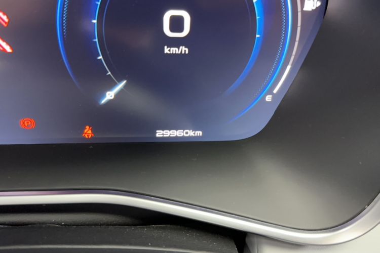 Used Geely Auto Preface 2023 2.0TD Prestige Version Odometer Close Up