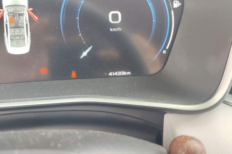 Used Geely Auto Preface 2023 2.0TD Prestige Version Odometer Close Up