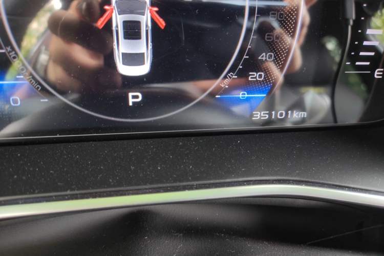 Used Geely Auto Preface 2023 1.5TD Fuyao Version Odometer Close Up