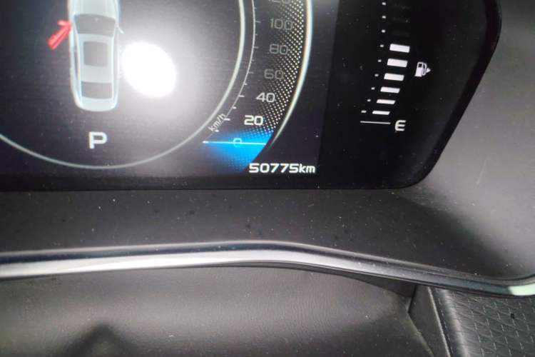 Used Geely Auto Preface 2023 2.0TD Luxury Version Odometer Close Up