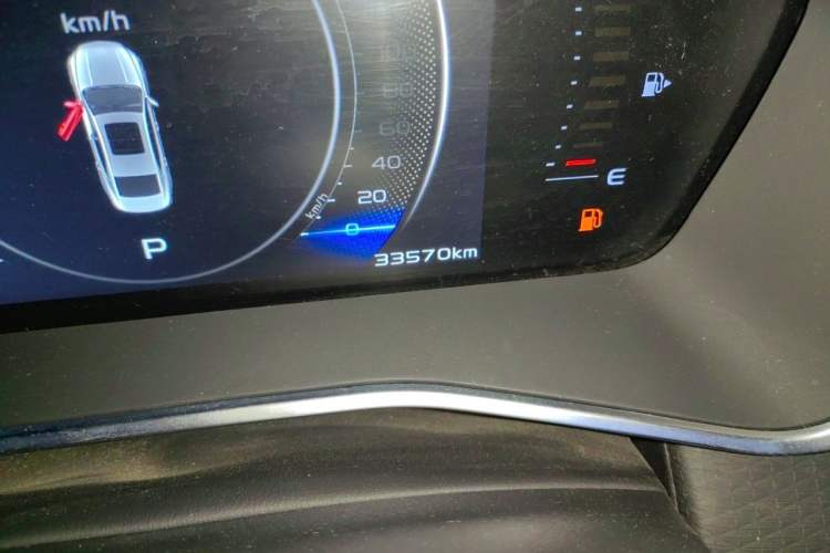 Used Geely Auto Preface 2023 2.0TD Luxury Version Odometer Close Up