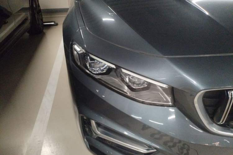 Used Geely Auto Preface 2023 2.0TD Prestige Version Right Front Headlight