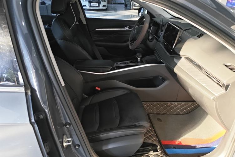 Used Geely Auto Preface 2023 2.0TD Luxury Version Right Front Seat