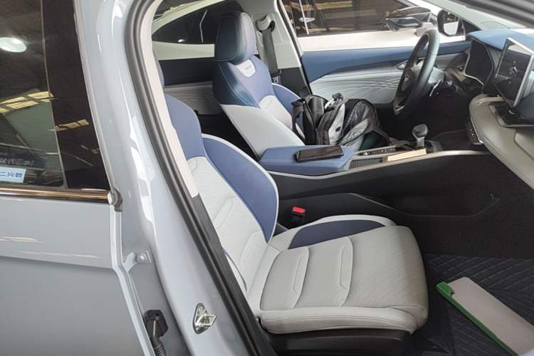 Used Geely Auto Preface 2023 2.0TD Prestige Version Right Front Seat