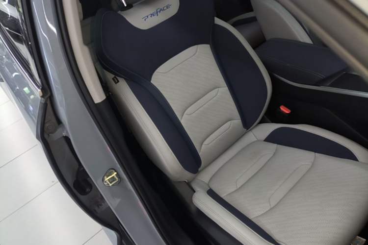 Used Geely Auto Preface 2023 2.0TD Prestige Version Right Front Seat