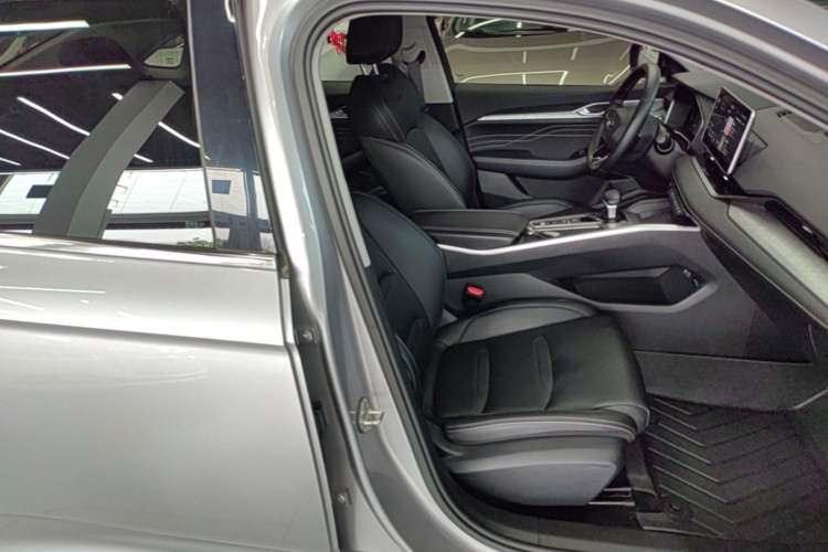 Used Geely Auto Preface 2023 2.0TD Luxury Version Right Front Seat