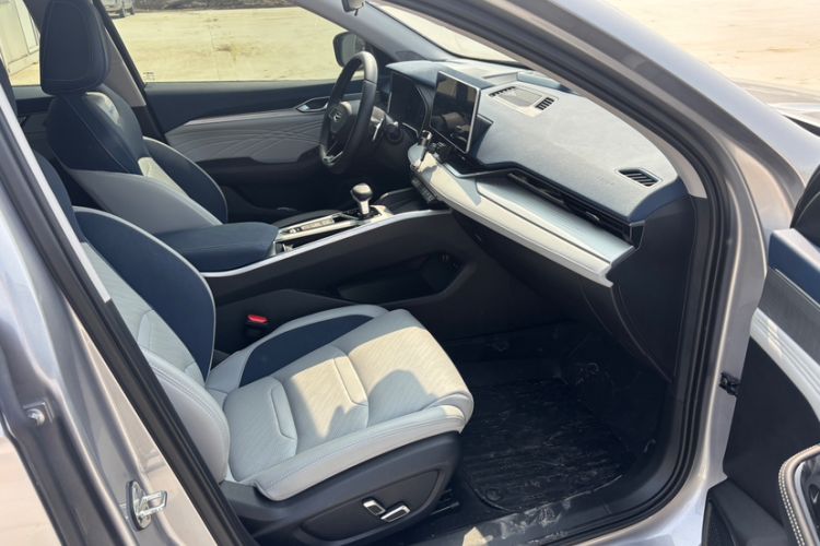 Used Geely Auto Preface 2023 2.0TD Prestige Version Right Front Seat