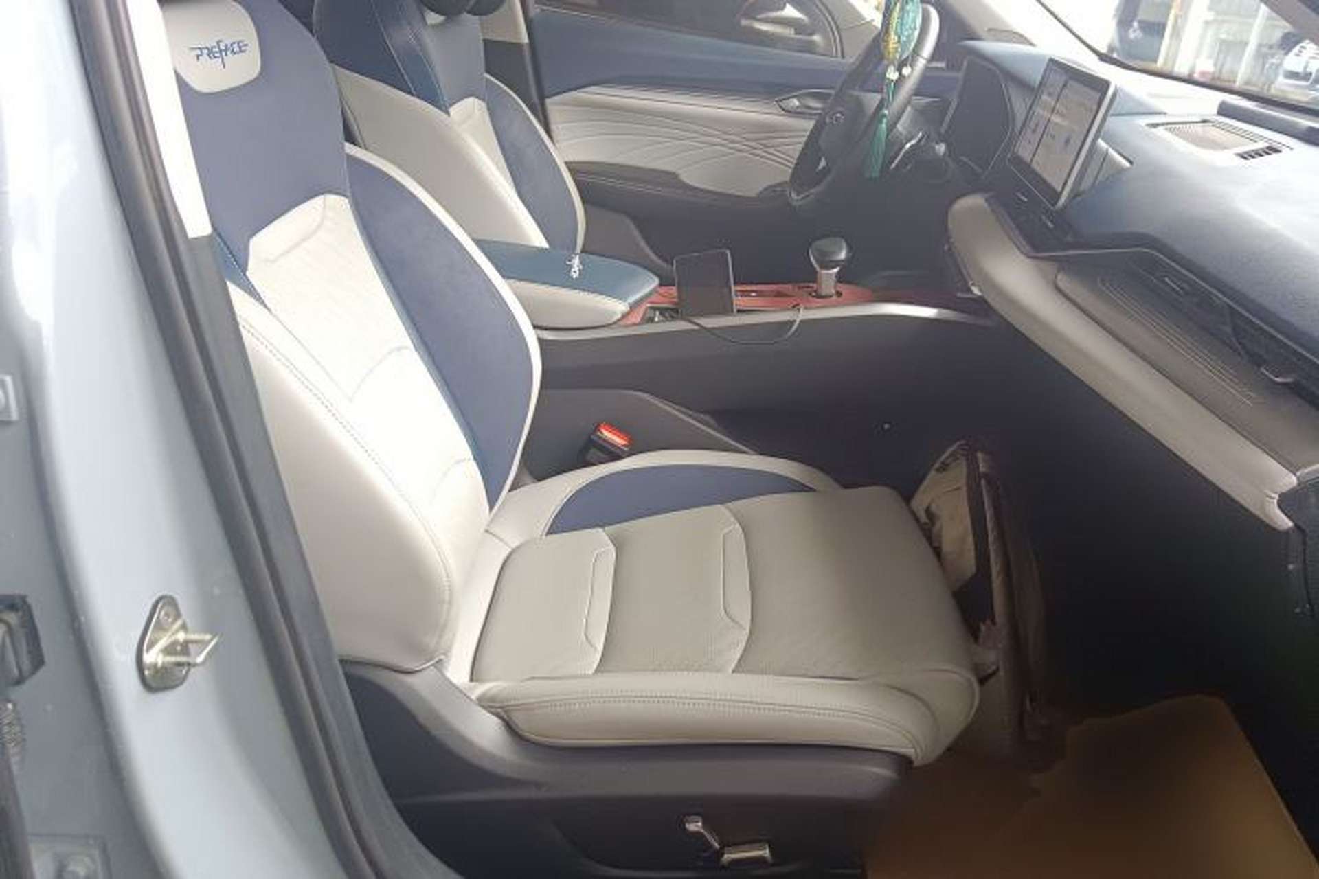 Used Geely Auto Preface 2023 2.0TD Prestige Version Right Front Seat