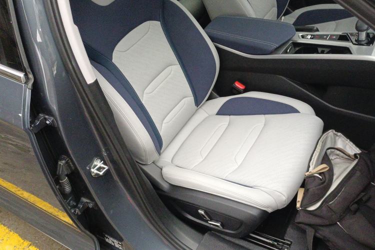 Used Geely Auto Preface 2023 2.0TD Prestige Version Right Front Seat