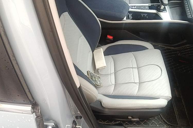 Used Geely Auto Preface 2023 2.0TD Prestige Version Right Front Seat