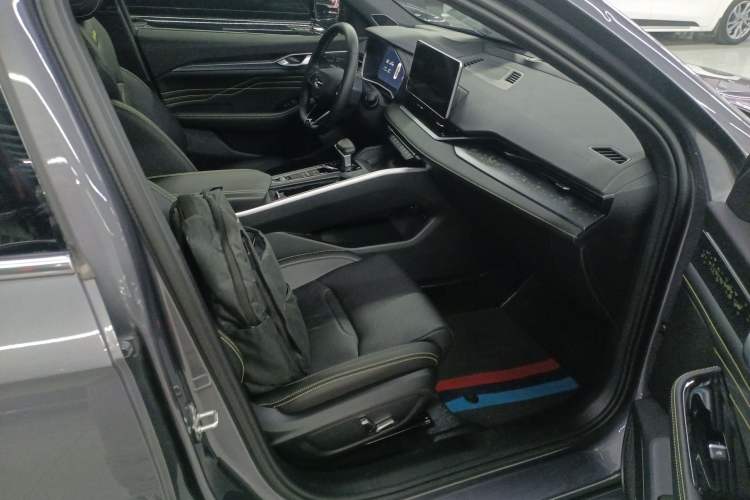 Used Geely Auto Preface 2023 1.5TD Kunlun Edition Right Front Seat