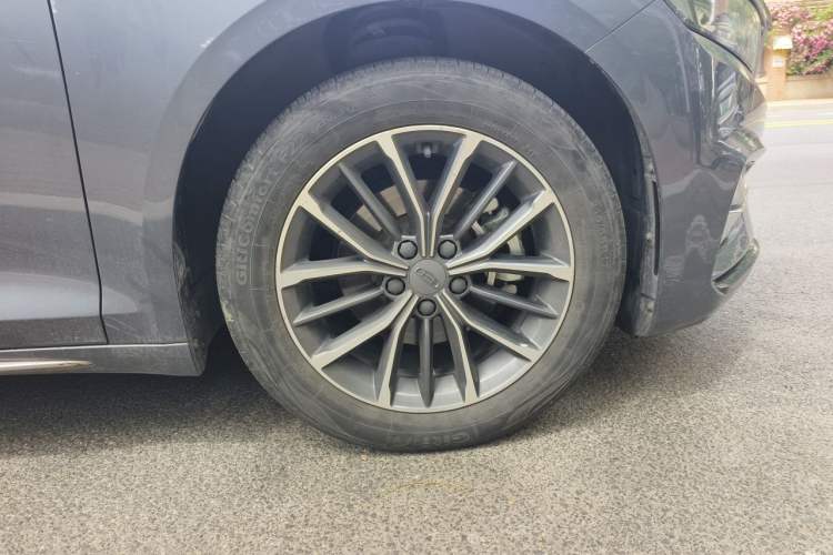 Used Geely Auto Preface 2023 2.0TD Luxury Version Right Front Wheel Hub