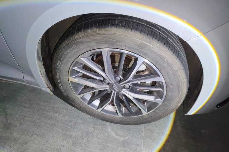 Used Geely Auto Preface 2023 2.0TD Luxury Version Right Front Wheel Hub