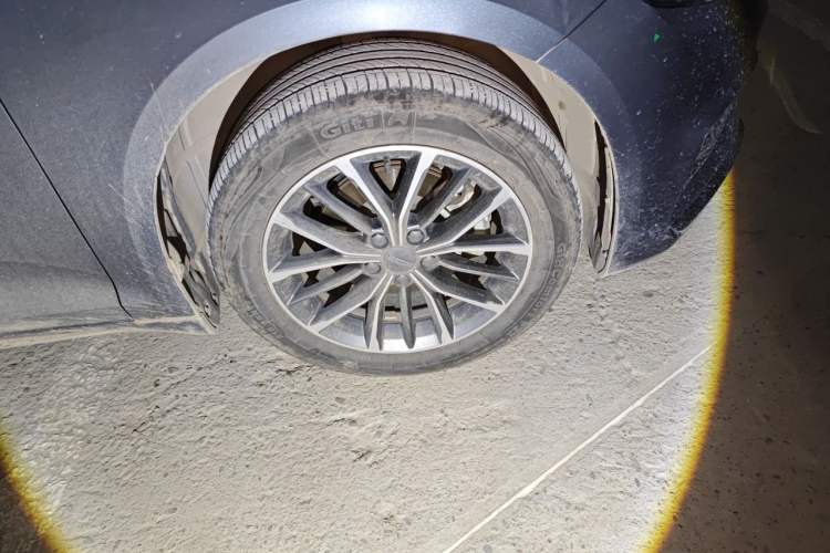 Used Geely Auto Preface 2023 2.0TD Luxury Version Right Front Wheel Hub