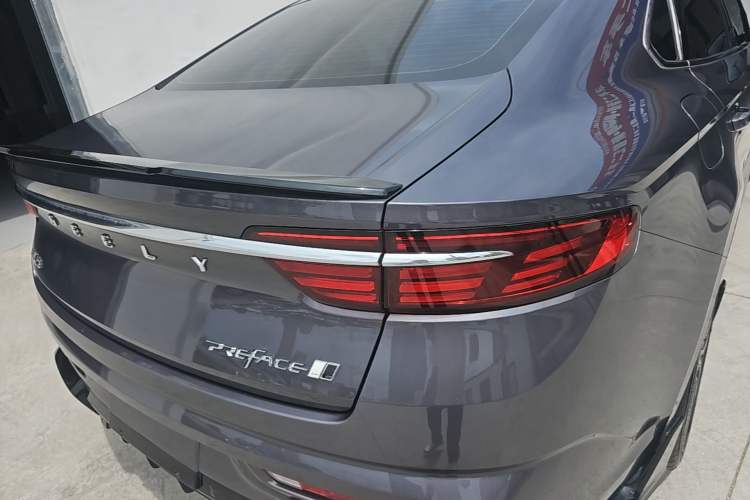 Used Geely Auto Preface 2023 1.5TD Kunlun Edition Right Rear Taillight