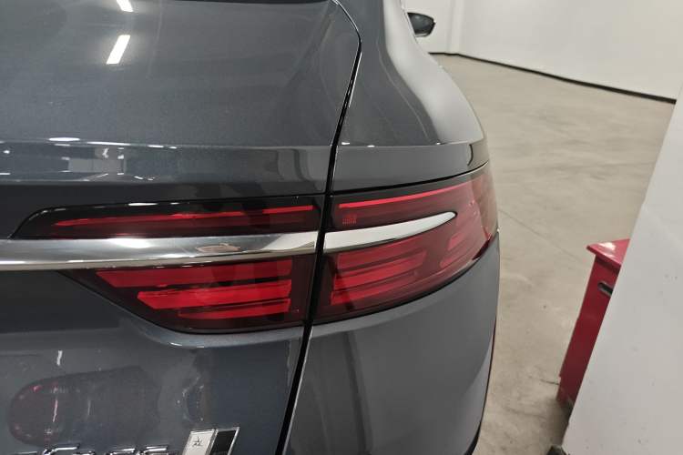 Used Geely Auto Preface 2023 2.0TD Prestige Version Right Rear Taillight