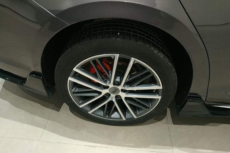 Used Geely Auto Preface 2023 1.5TD Kunlun Edition Right Rear Wheel Hub