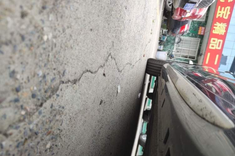 Used Geely Auto Preface 2023 2.0TD Prestige Version Right Side Sill