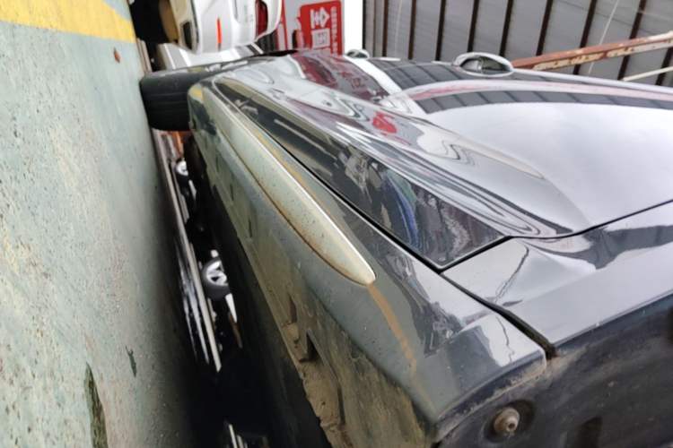 Used Geely Auto Preface 2023 2.0TD Luxury Version Right Side Sill