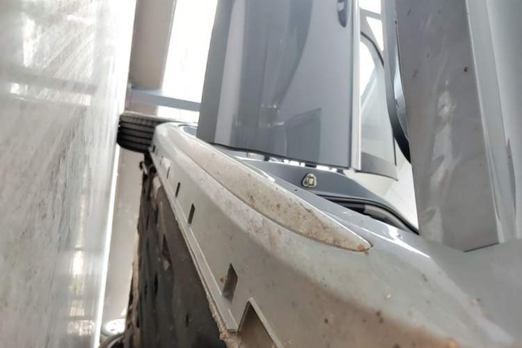 Used Geely Auto Preface 2023 2.0TD Prestige Version Right Side Sill